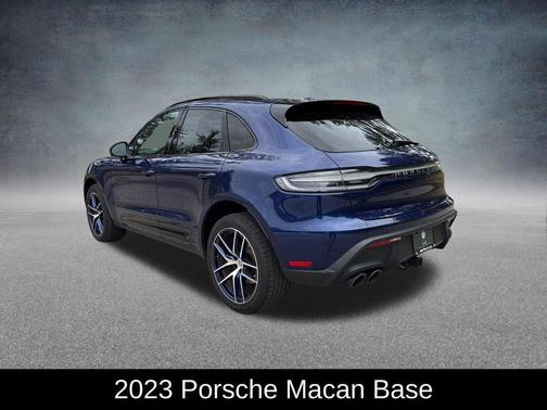 Gentian Blue Metallic 2023 Porsche Macan Macan