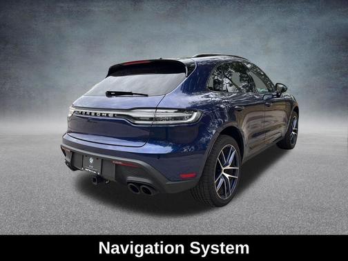Gentian Blue Metallic 2023 Porsche Macan Macan