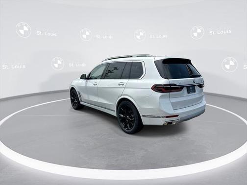 2026 BMW X7 xDrive40i