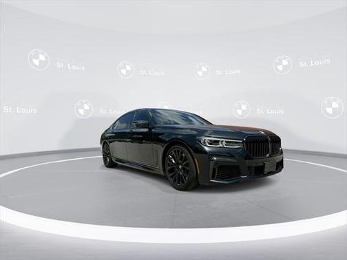 2022 BMW 750 i xDrive