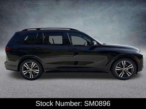 Black Sapphire Metallic 2026 BMW X7 xDrive40i