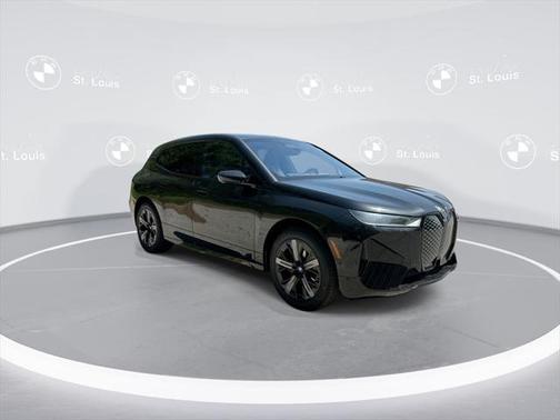 2025 BMW iX xDrive50