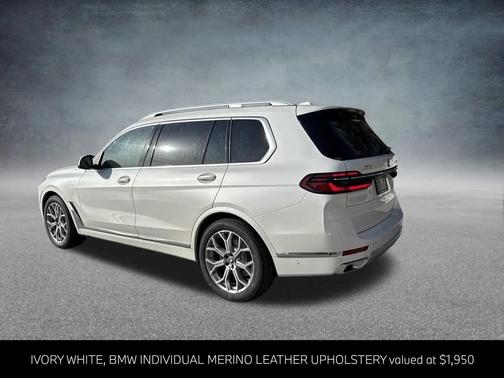 Mineral White Metallic 2026 BMW X7 xDrive40i