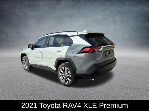 2021 Toyota RAV4 XLE Premium