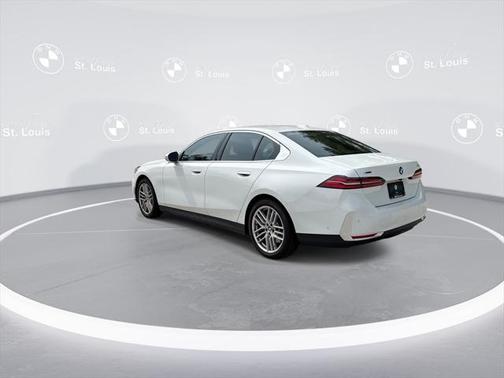 2024 BMW 540 i xDrive