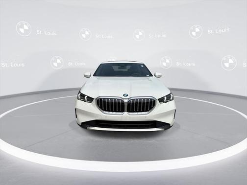2024 BMW 540 i xDrive
