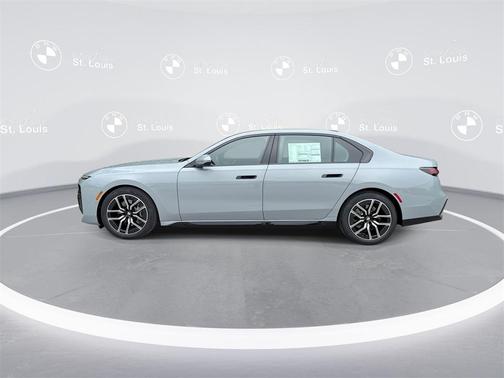 2025 BMW 740 i xDrive