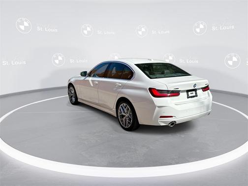 2025 BMW 330 i xDrive
