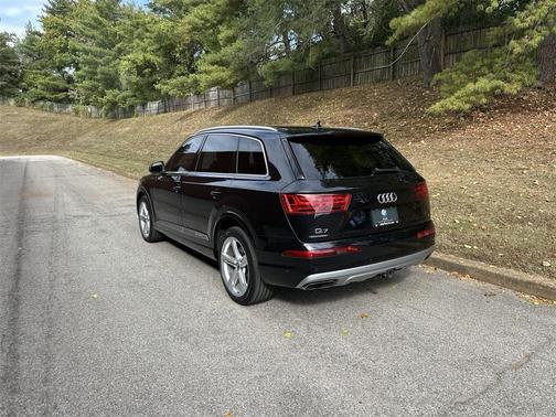 2019 Audi Q7 55 Prestige