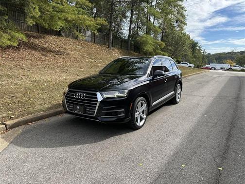 2019 Audi Q7 55 Prestige