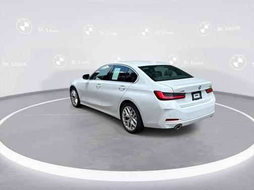 2025 BMW 330 i xDrive