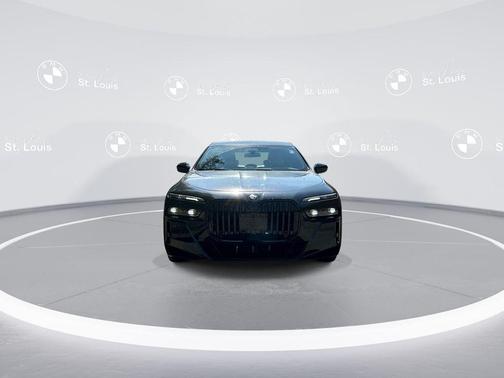 2024 BMW 760 xDrive
