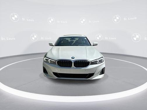 2025 BMW 330 i xDrive