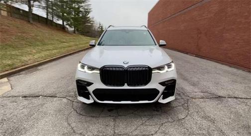 Mineral White Metallic 2020 BMW X7 xDrive40i