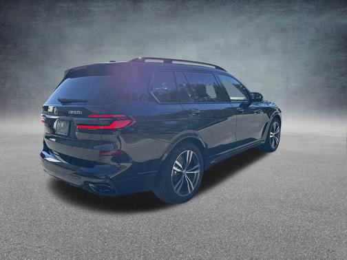 2026 BMW X7 M60i