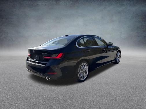 2026 BMW 330 i xDrive