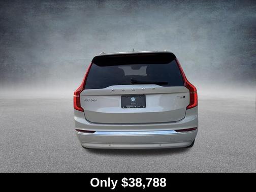 2022 Volvo XC90 T6 Inscription