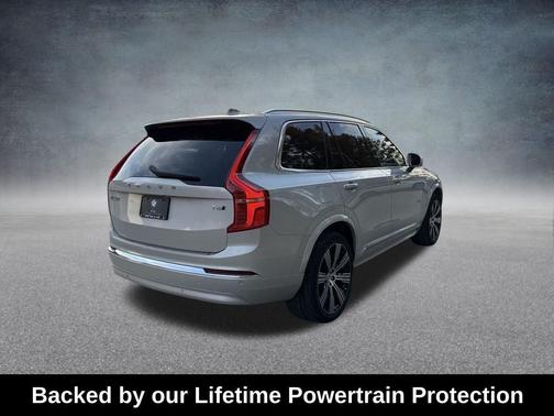 2022 Volvo XC90 T6 Inscription