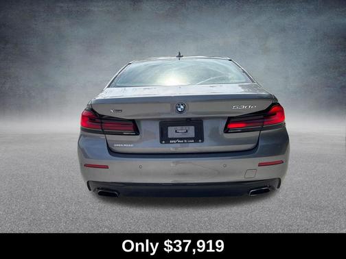 Skyscraper Gray Metallic 2023 BMW 530e Base