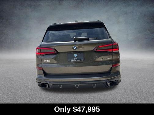 Manhattan Green Metallic 2023 BMW X5 xDrive40i