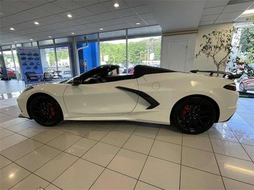 2025 Chevrolet Corvette Stingray w/2LT