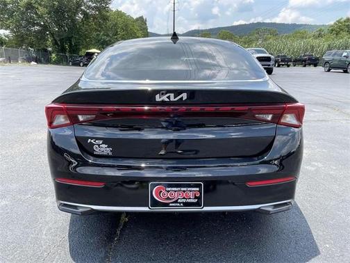 2022 Kia K5 LXS