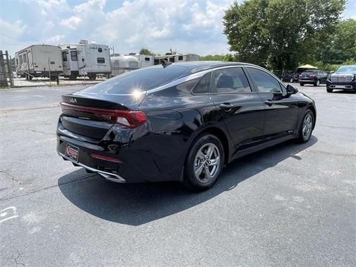 2022 Kia K5 LXS