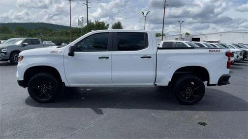 2022 Chevrolet Silverado 1500 Custom Trail Boss