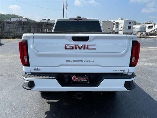 2021 GMC Sierra 2500 AT4