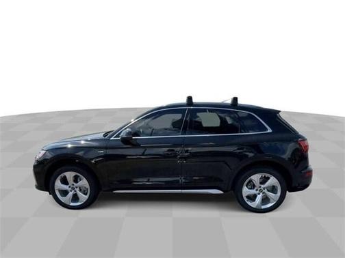 2022 Audi Q5 45 S line quattro Premium