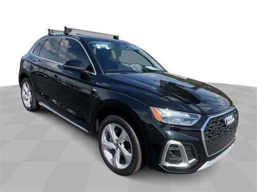 2022 Audi Q5 45 S line quattro Premium
