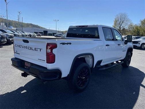 2026 Chevrolet Silverado 2500 Custom