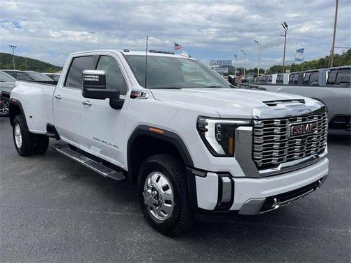 2025 GMC Sierra 3500 Denali