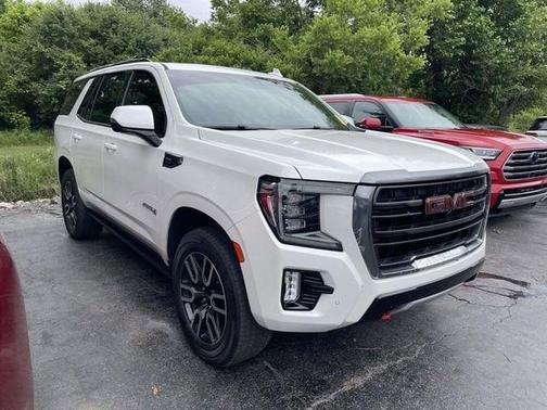 White Frost Tri-Coat 2021 GMC Yukon AT4