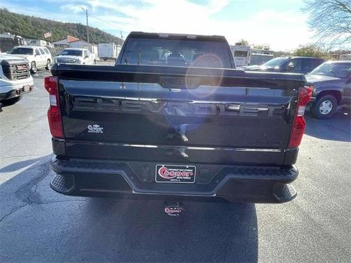 2024 Chevrolet Silverado 1500 Custom