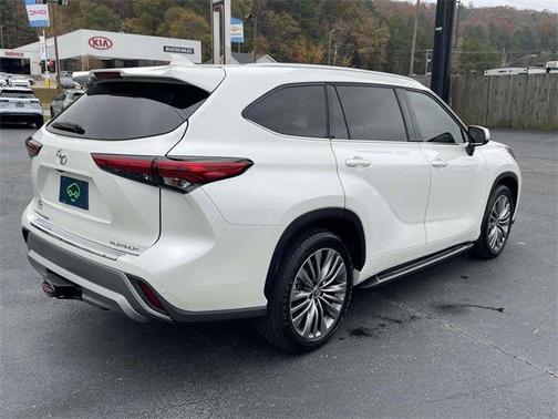 2021 Toyota Highlander Platinum