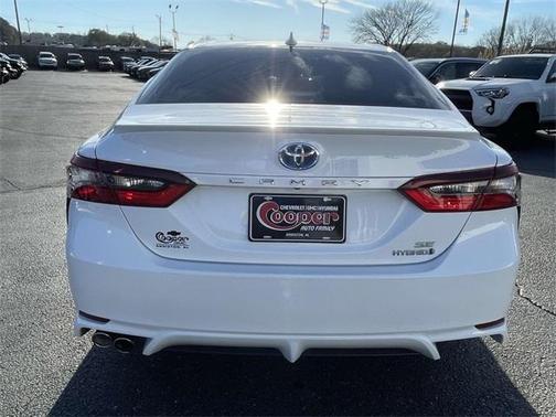 2024 Toyota Camry Hybrid SE