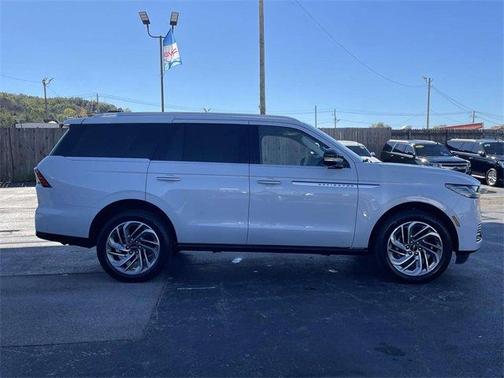 2025 Lincoln Navigator Reserve