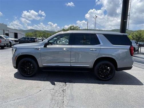2025 GMC Yukon Elevation