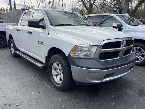 2018 RAM 1500 ST