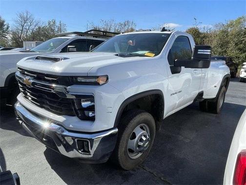 2025 Chevrolet Silverado 3500 LT