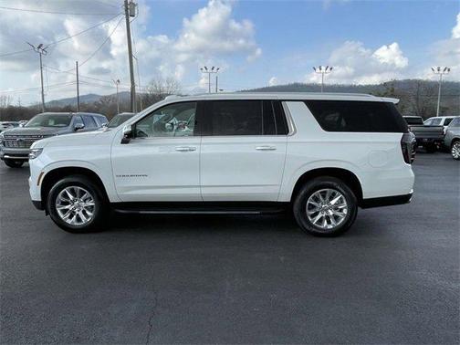 2025 Chevrolet Suburban Premier