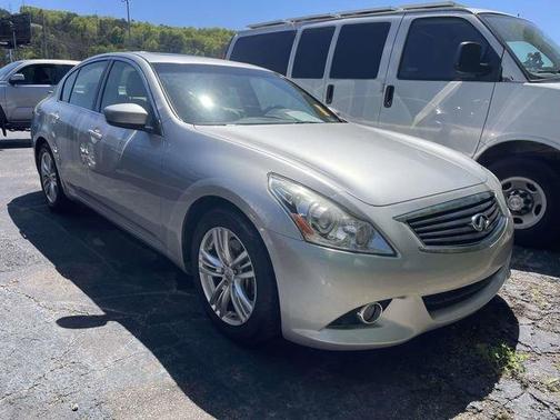 Liquid Platinum 2013 INFINITI G37 Journey