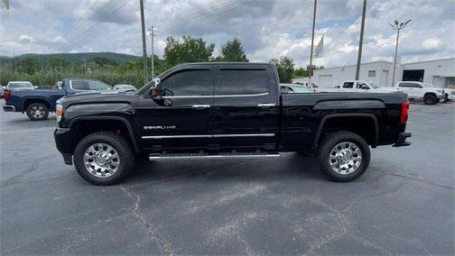 2019 GMC Sierra 2500 Denali