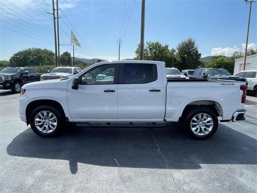 2022 Chevrolet Silverado 1500 Custom