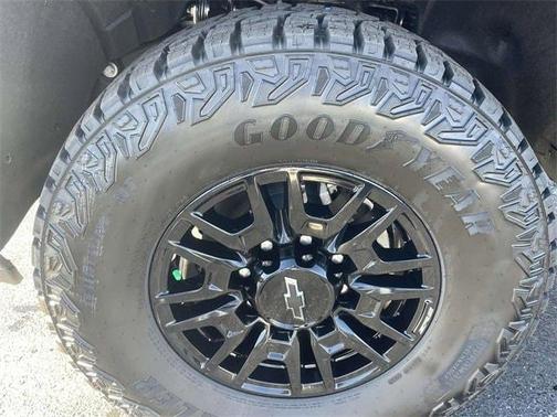 2026 Chevrolet Silverado 2500 ZR2