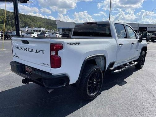 2026 Chevrolet Silverado 2500 Custom