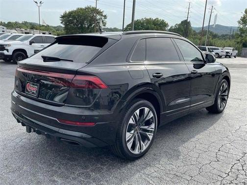2024 Audi Q8 55 Premium