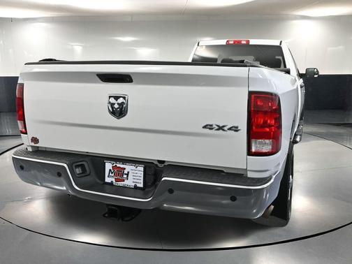 2018 RAM 3500 Tradesman Crew Cab 4x4 8' Box