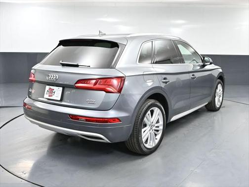 2018 Audi Q5 2.0T Premium Plus
